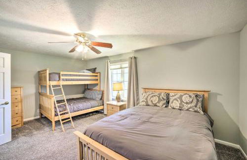 Spacious Getaway with Heated Private Pool! - Foto 28