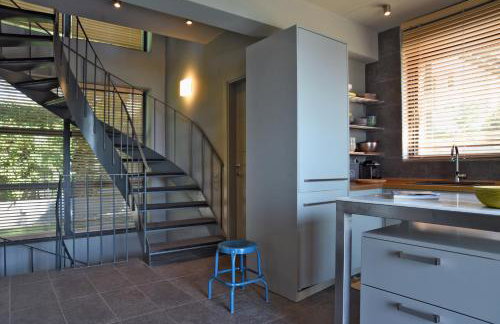 Elia Seafront Villa - Photo 14