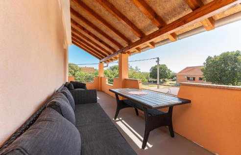 5 Bedroom Cozy Home In Biograd Na Moru - Foto 12