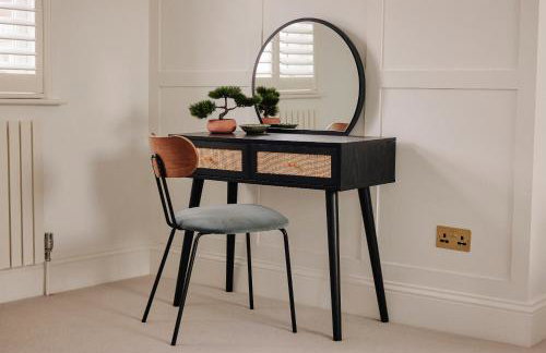 Luxury Fulham Townhouse with a Bar & Games Room - Foto 39