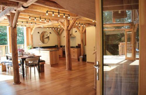 Journeyman - Photo 3