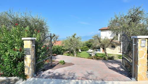 Villa Lisi With Pool - Photo 4