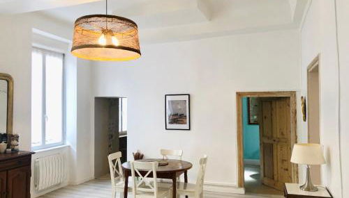 Elegant, Spacious Apartment in Historic Center of Tournon - Foto 5