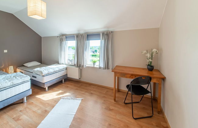 Detached House with Sauna & Hot Tub near Ski Resort & Nature Park - Photo 2