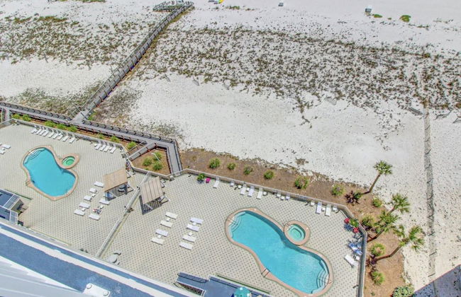 Sea Salt Villa 3 Bedroom Condo by RedAwning - Photo 21