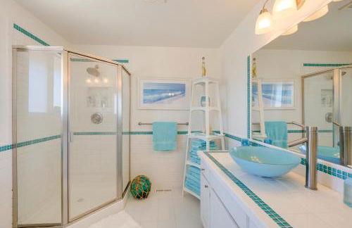 Stunning Home in Coupeville with Deck and Beach Access - Foto 11