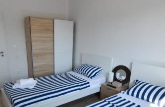 POOl HOUSE BRUNO - Photo 14