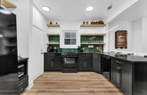 Centrally Located Modern Apartment - Foto 10