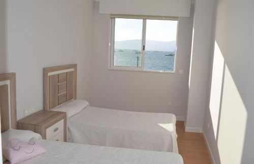 Apartamento a pie de playa en As Sinas. - Foto 8