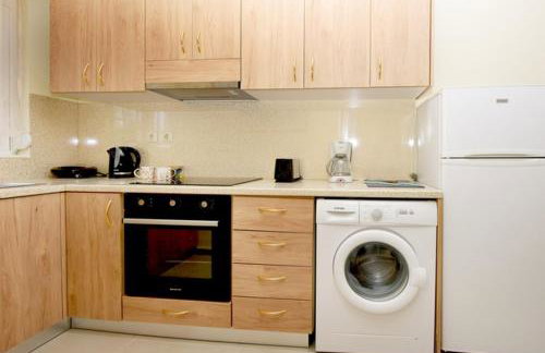 Elli Garden View - Spacious Fully Equipped Apartment - Photo 21