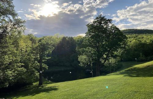 Mountain Condo with Modern Cabin Style - Foto 3