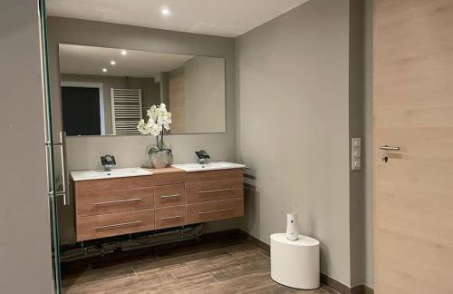 Moderne Ferienwohnung in Waldrandlage mit einem Hauch von Luxus - Foto 14