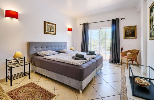 Lovely hugh villa close to beaches up to 10 sleeps - Foto 2