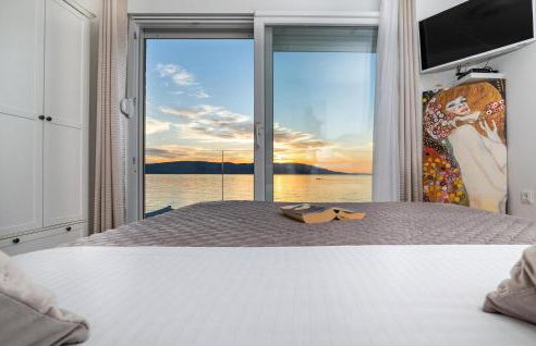 Lovely Home In Josinovac With Wifi - Photo 30