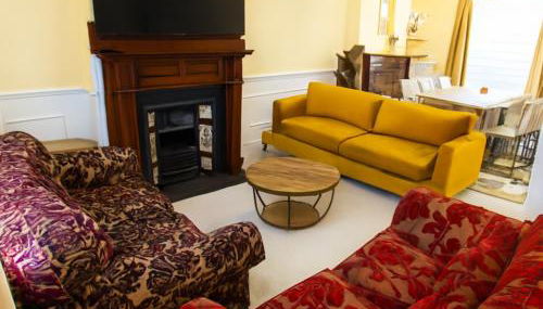 Spacious 3 Bedroom Property, Sleeps 8, Perfect for Business & Leisure in South East London - Foto 2