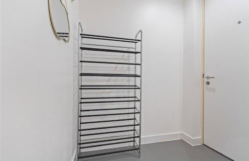 High-Rise Luxury 2-Beds and 2-Baths - Central - Relocation, and Family Friendly - Foto 9