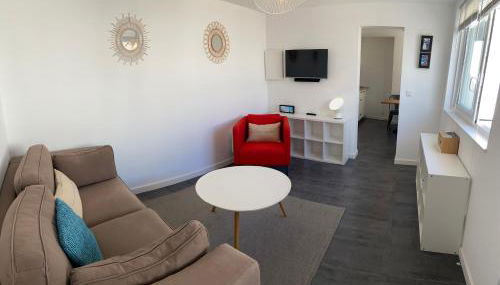 Votre mini maison en plein cœur du centre ville -terrasse - et parking privé sur place clos - draps et ménage inclus - Photo 4