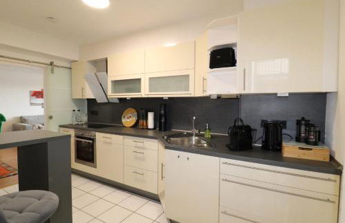 NEU Executive Stay 90m2 Balkon Lift Zentral Parkplatz - Foto 14