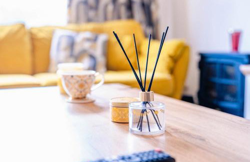 Spacious 2BR 1Bath with Free Street Parking & Close to Roath Park Landmark - Foto 15