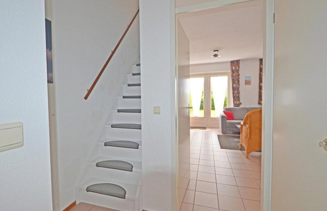 Cosy Bungalow Near the Beach - Photo 37