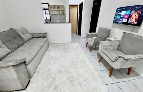 Apt3 Grande com 2 Quartos 2 cama-casal WIFI Smart TV Garagem a 1 min Rodoviaria - Foto 24