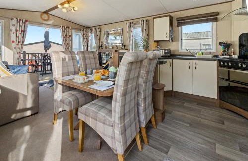 Retreat at the Lake - Fishing Lakes, Heated Outdoor Swimming Pool 500yrds on Sister Park , Pool Open April to September - Foto 21