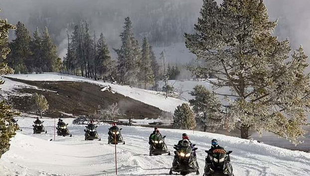 Tour de motos de neve