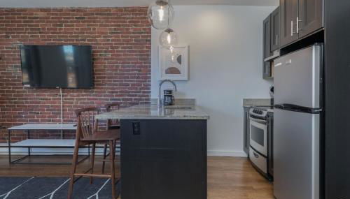 304 Newbury Street by Thatch - Photo 4