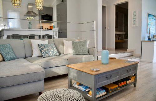 Aquamarine - Gemstone Getaway - Photo 20