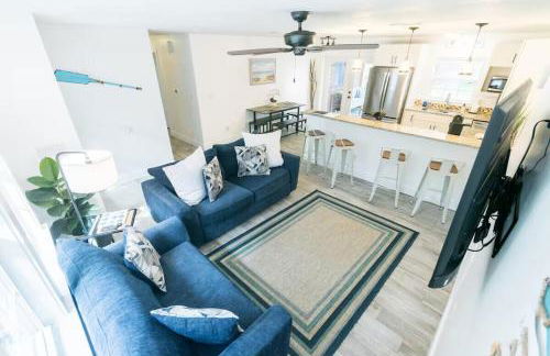 Hot Tub 5 min to beach King Bed - Foto 11