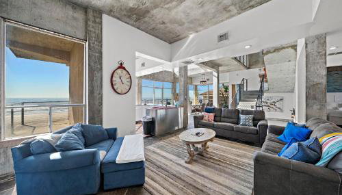Oceanfront Experience - Photo 5, furniture