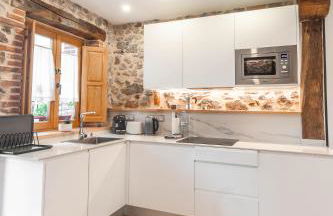 El Patio de Vespasiano-Calera- vistas a la iglesia junto al puerto - Photo 56