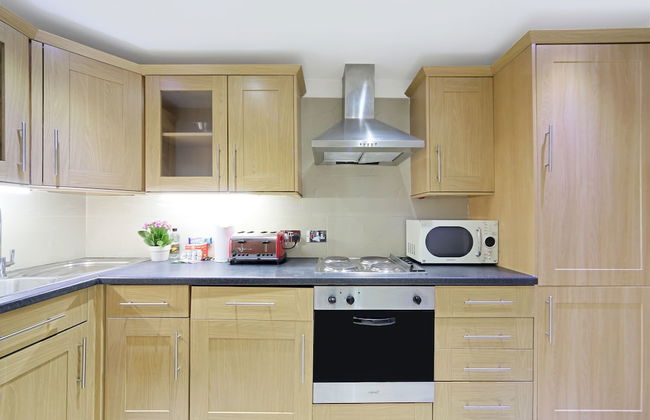 Baker Street Suites - Photo 60