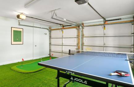 Steps to Beach! Arcade Game Room, Pool + Hot Tub Calico Scallop by Avantstay - Foto 122