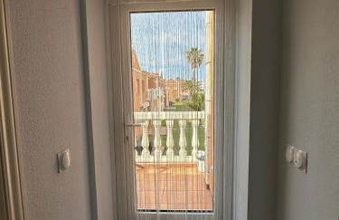 Oliva Nova flat in front of MET - Photo 10