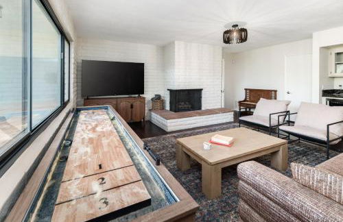 5BR Oasis with Pool, Arcade, Sauna - Photo 33