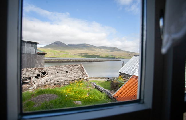 Cozy House In The Idyllic Village Of Haldórsvík - Foto 1