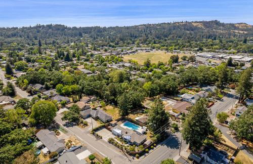 Happy House Getaway - Pool, Hot Tub & Wine Country - Foto 57