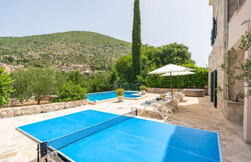 Villa Petmat - with private pool and 6 bedrooms - Photo 79