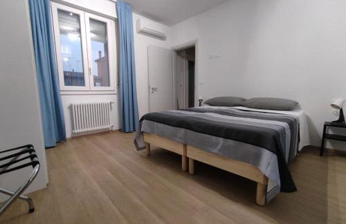 Grigio Perla Panigale, villetta con giardino, 3 camere, parcheggio privato fino 3 posti auto - Un oasi di tranquillità - Vicina all'Aeroporto, Unipol Arena e Fiera - Photo 39