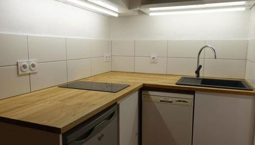 Charmant appart rénové 4 pers, balcon sud, plein centre, proche ski et piscine! - FR-1-342-187 - Foto 5