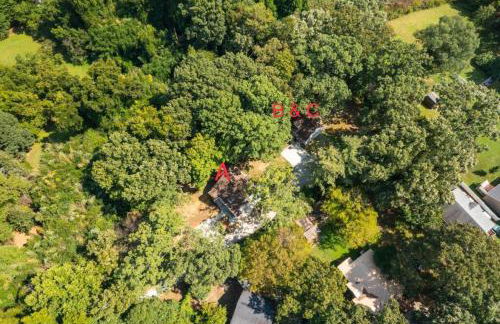 Quietude Place, Stylish 2 Bedroom House with Full Kitchen - Photo 13