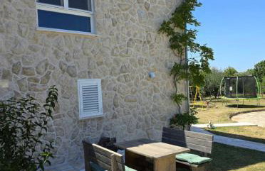 Charming village house with pool - Photo 1