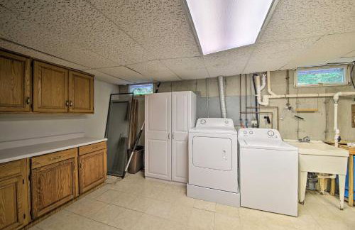 Sebago Lake Gem on Private Cove with Boat Dock! - Foto 21