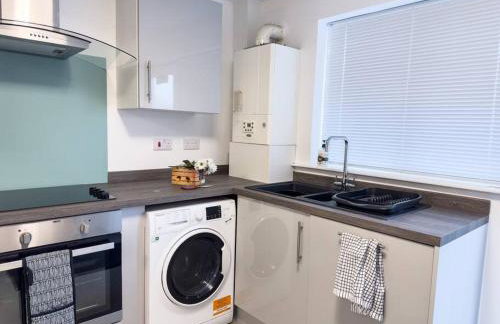 Immaculate 5 Bedroom House - Foto 37