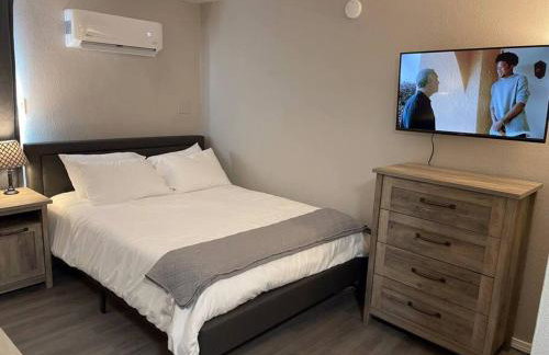 Studio w Balcony - Near Nob Hill and Hospitals - Foto 9