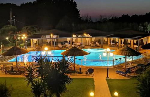 Hotel Kalamitsi Apartments - Photo 20