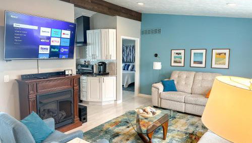 Lakefront 5 Bedroom Vacation Home - Sleeps 12! - Foto 4