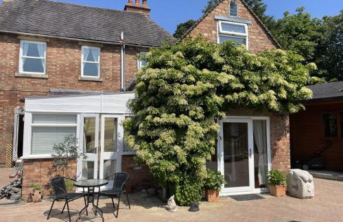 The Corner House, 36, Broadway Road, - Foto 15