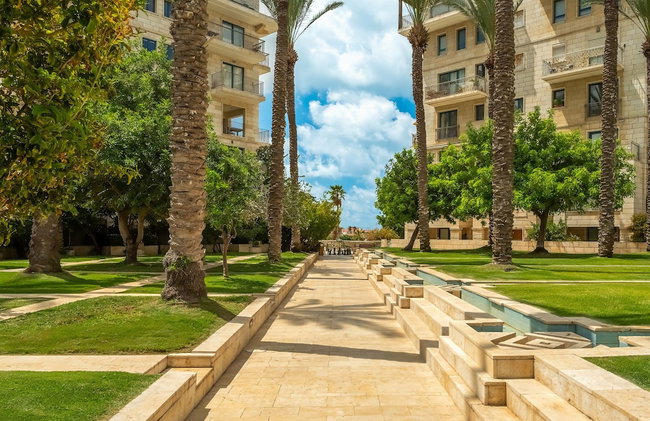 MAMAD - Deluxe 2BD Jaffa Dreams W Pool & Parking - Foto 45